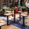 Viervoudige straatmeubilairset model Vela 2 Ideaal voor uw buiten. Horecaset met 4 krukken model Vela